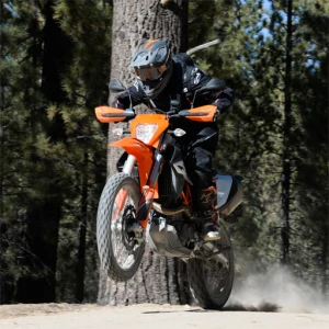 KTM 690 Enduro R Slide - Play Free Best Puzzle Online Game on JangoGames.com