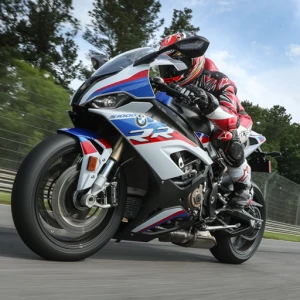 Drifting BMW S1000RR Puzzle - Play Free Best Puzzle Online Game on JangoGames.com